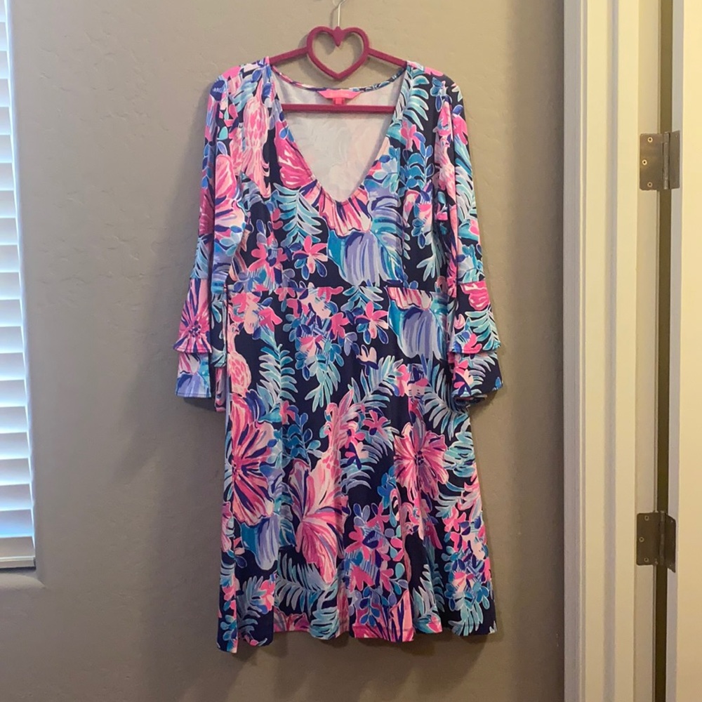 EUC Lilly Pulitzer Raina Swish and Sway Large